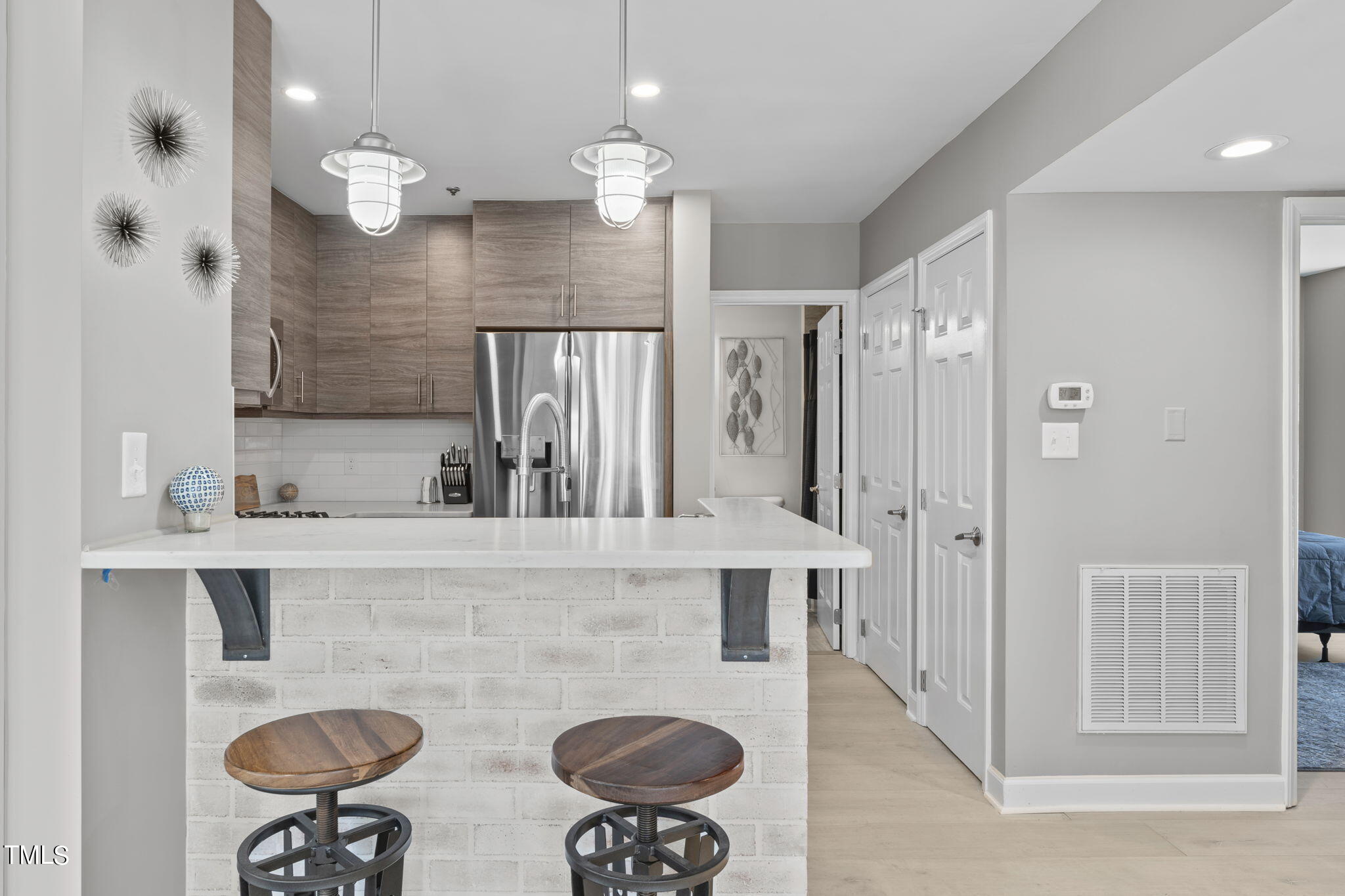 235 New Bern Place, Unit 201 Raleigh, NC 27601 - Photo 10 of 35 A (11 of 23)