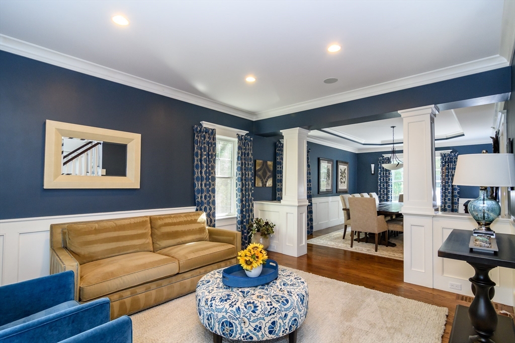 15 Hunters Lane Natick, MA 01760 - Photo 4 of 42 a living room with furniture