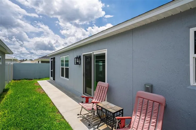 a view of an outdoor space