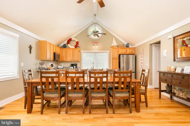 $749,900 | 25 Silver Tree Lane, Oakland, MD 21550