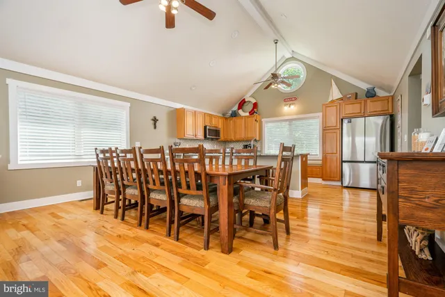 $749,900 | 25 Silver Tree Lane, Oakland, MD 21550