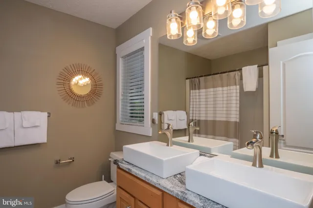 $749,900 | 25 Silver Tree Lane, Oakland, MD 21550