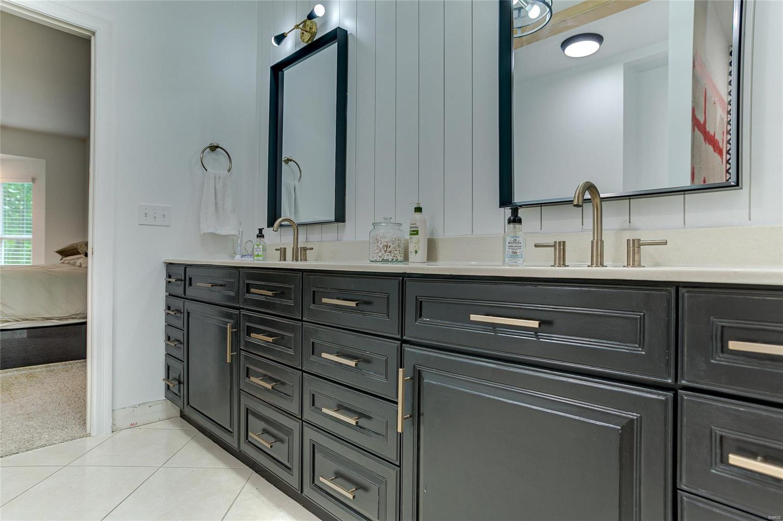 929 Summit Oaks Drive Eureka, MO 63025 - Photo 16 of 35