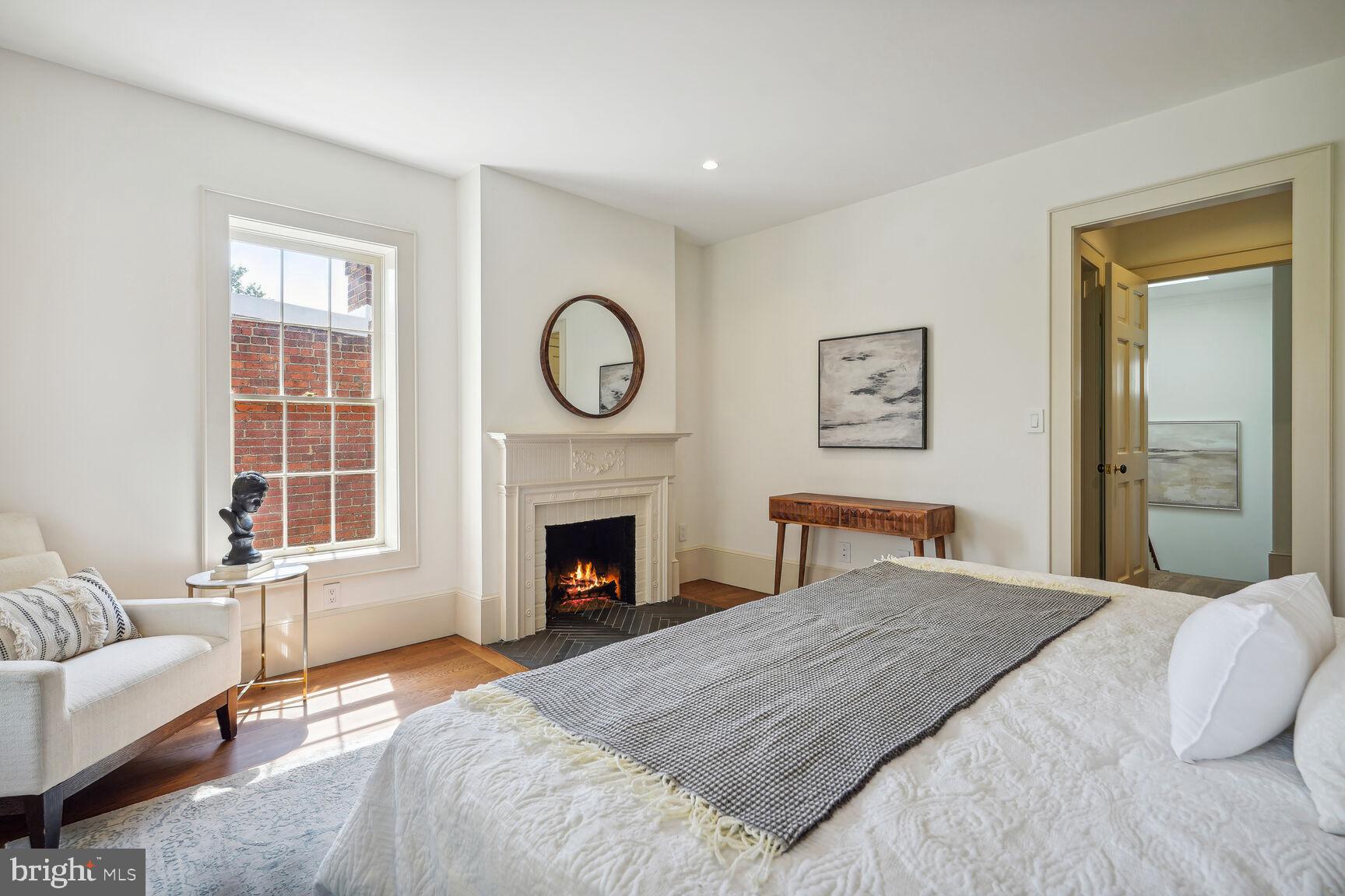 1306 27th Street Northwest Washington, DC 20007 - Photo 20 of 36 Front bedroom with 2 exposures
