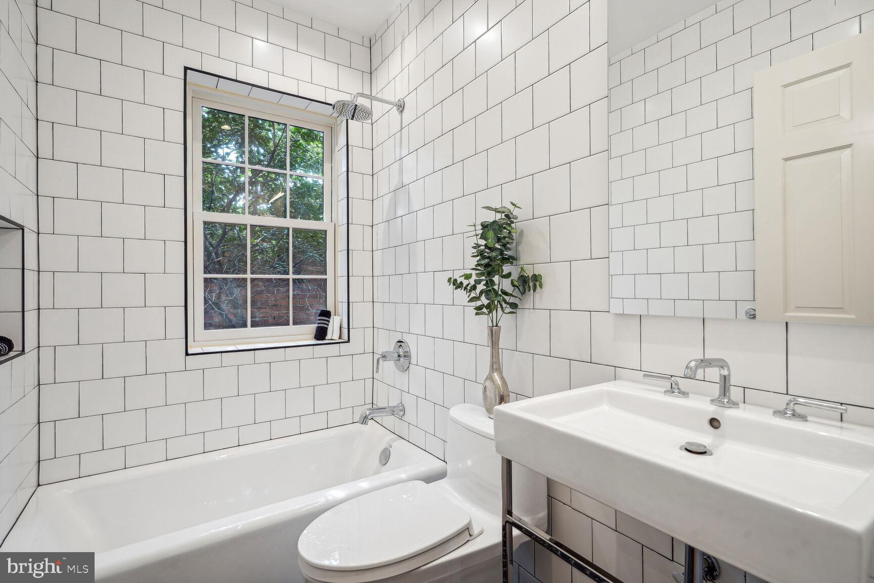 1306 27th Street Northwest Washington, DC 20007 - Photo 21 of 36 Front bedroom ensuite bathroom