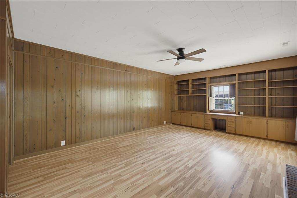1327 Cox Avenue High Point, NC 27263 - Photo 23 of 49