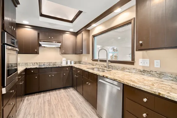 $1,695,000 | 40 Bakers Hill Road, Weston, MA 02493