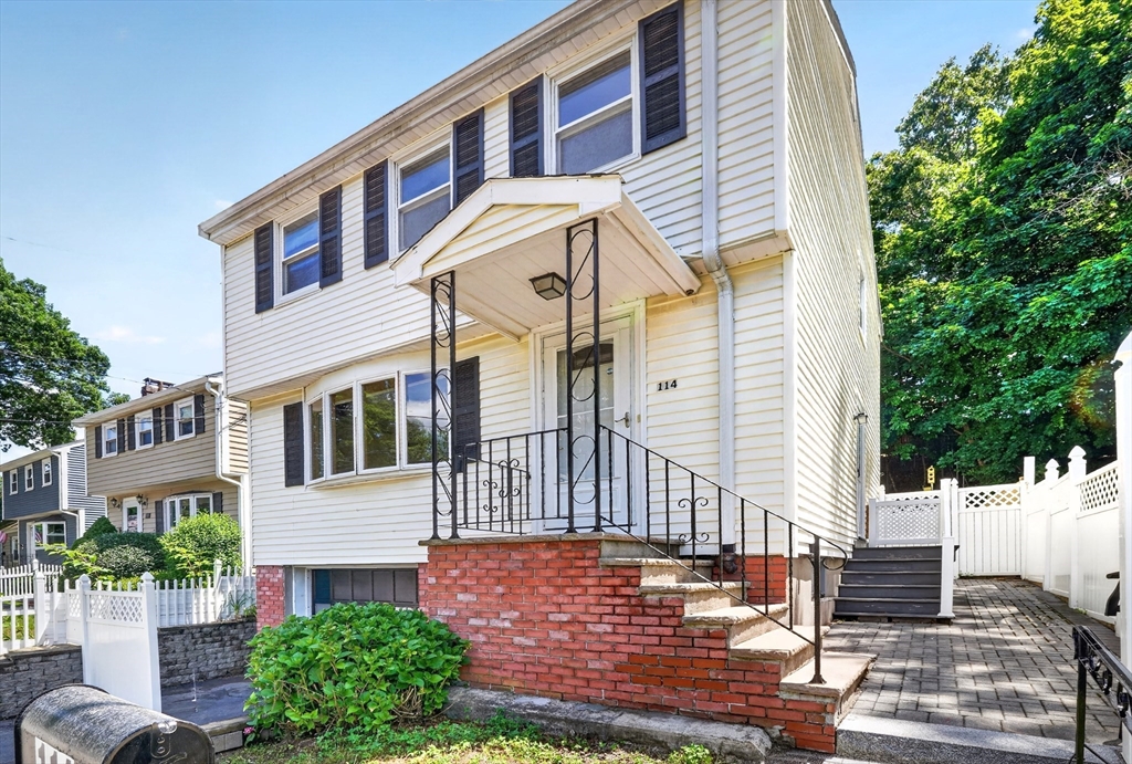 114 Glenellen Road Boston, MA 02132 - Photo 3 of 42