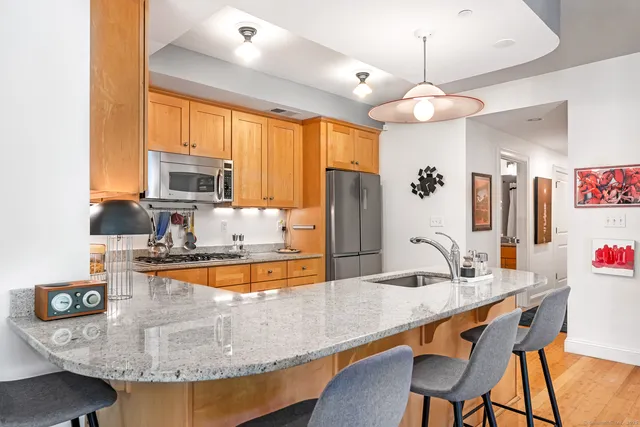 $750,000 | 103 Main Street, Unit 1103, Stonington, CT 06378