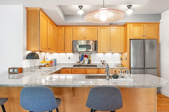 $750,000 | 103 Main Street, Unit 1103, Stonington, CT 06378