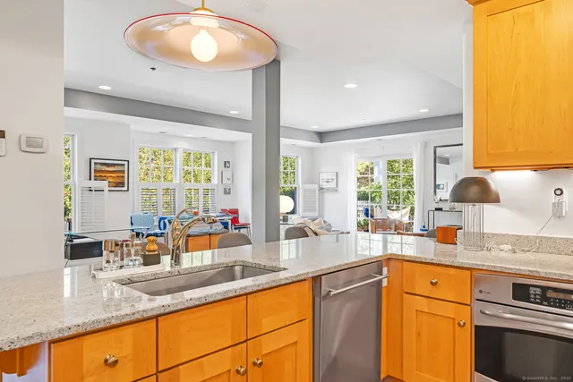 $750,000 | 103 Main Street, Unit 1103, Stonington, CT 06378