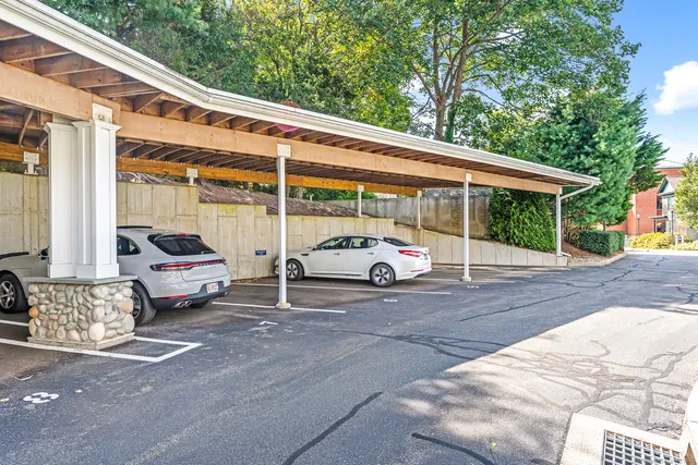 $750,000 | 103 Main Street, Unit 1103, Stonington, CT 06378