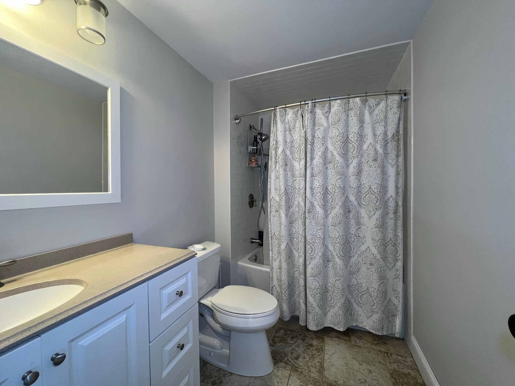5 Tsienneto Road, Unit 17 Derry, NH 03038 - Photo 22 of 34 Gallery Image 22