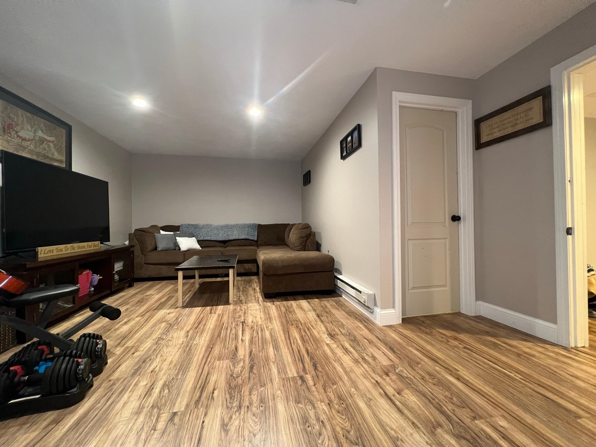 5 Tsienneto Road, Unit 17 Derry, NH 03038 - Photo 31 of 34 Gallery Image 31