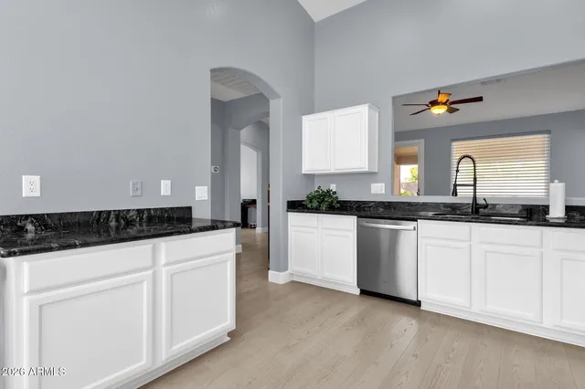 $549,500 | 5020 South Citrus Lane, Gilbert, AZ 85298