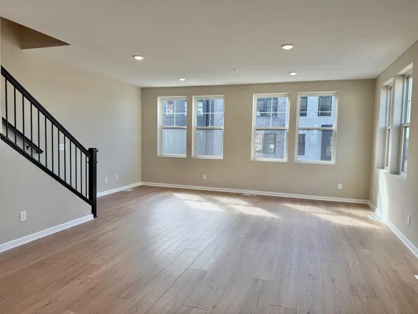 $699,990 | 838 South Woodlawn Avenue, St. Paul, MN 55116