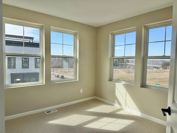 $699,990 | 838 South Woodlawn Avenue, St. Paul, MN 55116