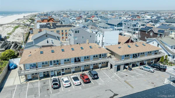 $315,000 | 979 Oceanfront, Unit 17, Long Beach, NY 11561