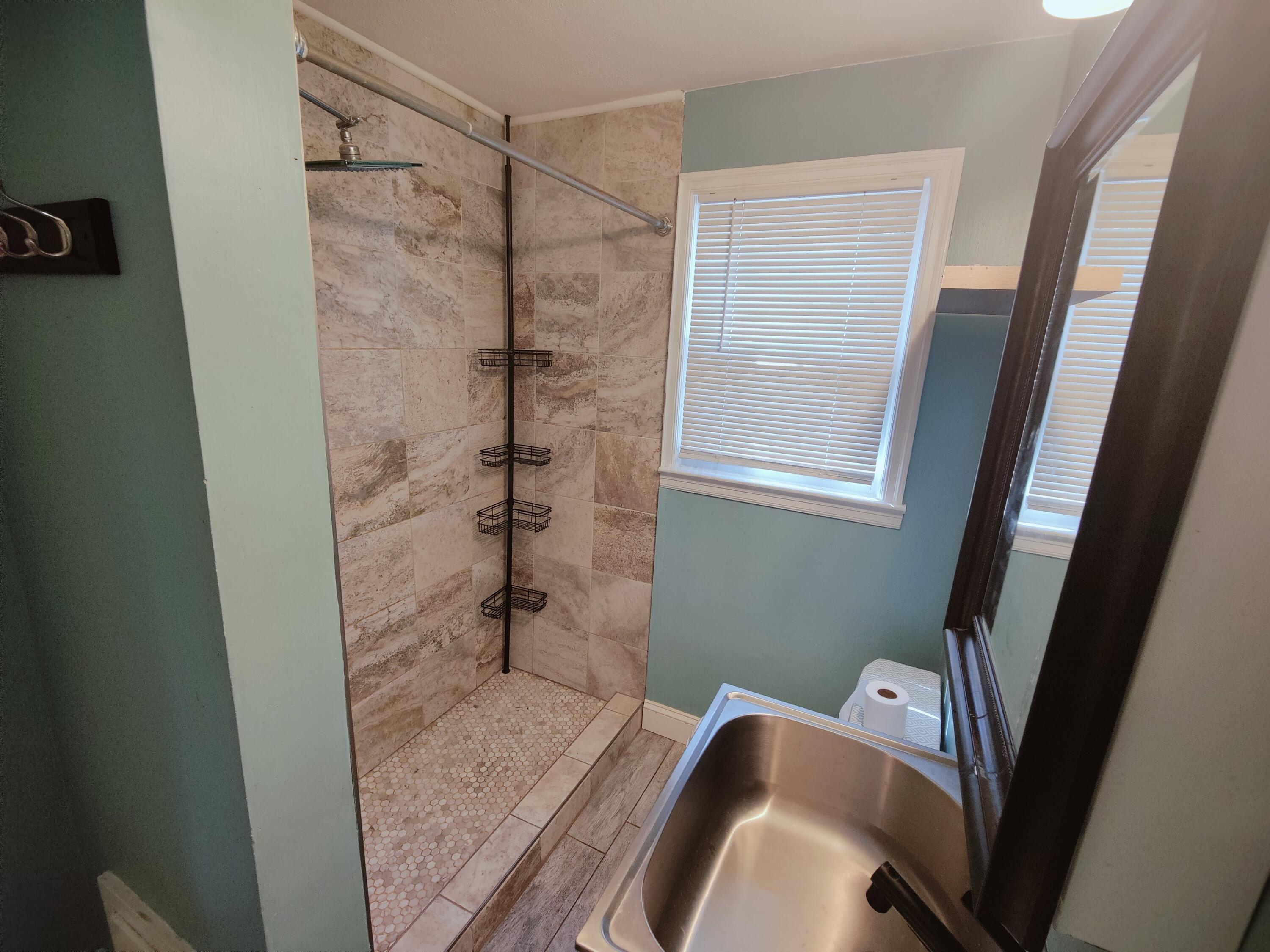 3513 Noe Bixby Road Columbus, OH 43232 - Photo 13 of 18 IMG20240905145829