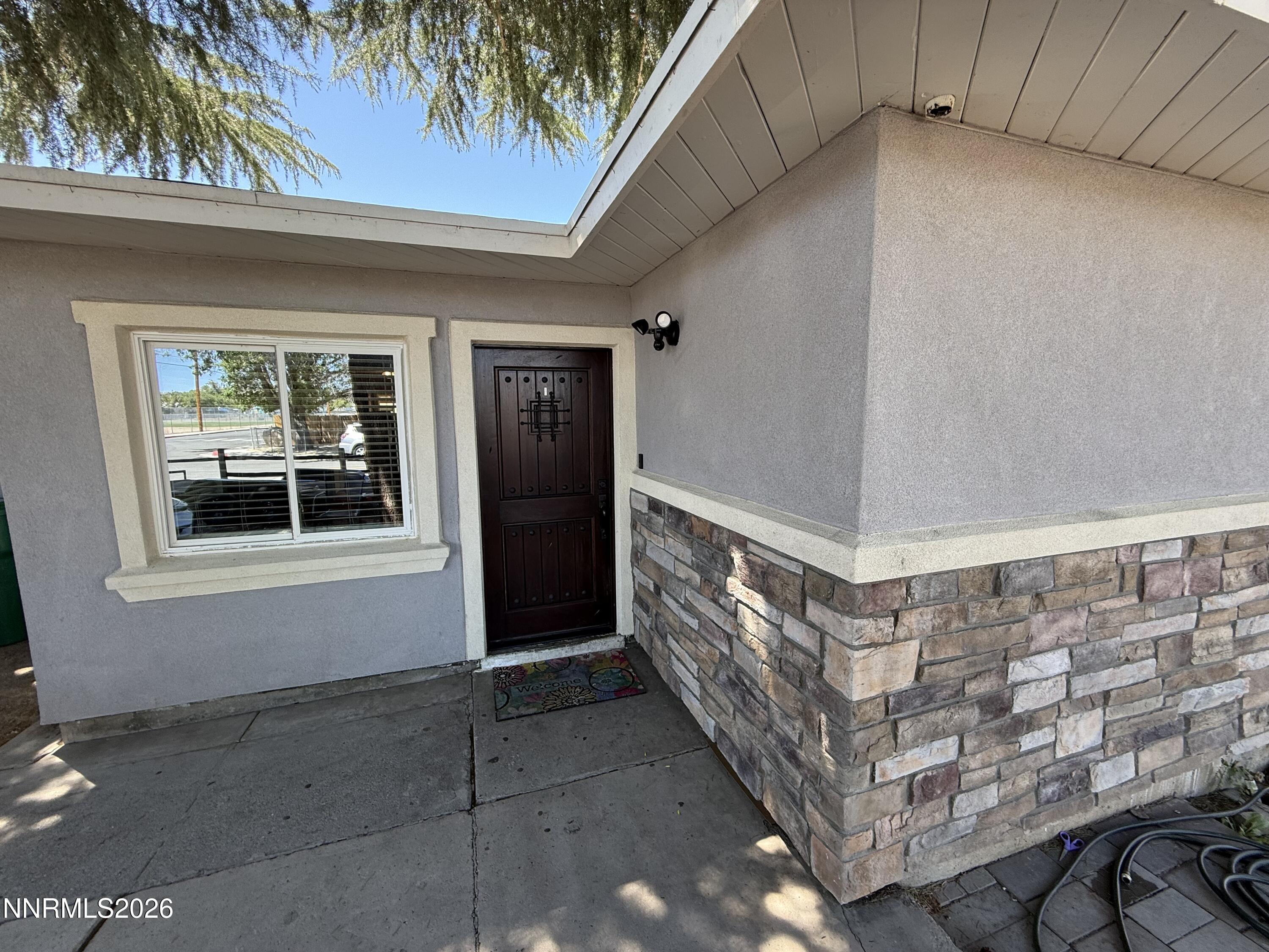 1490 East 10th Street Reno, NV 89512 - Photo 4 of 29 9712ABB2-07A4-43BB-B4FA-07C67DCDB0A5