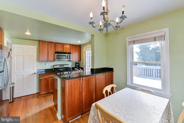 $2,795 | 2609 Farmington Drive, Alexandria, VA 22303