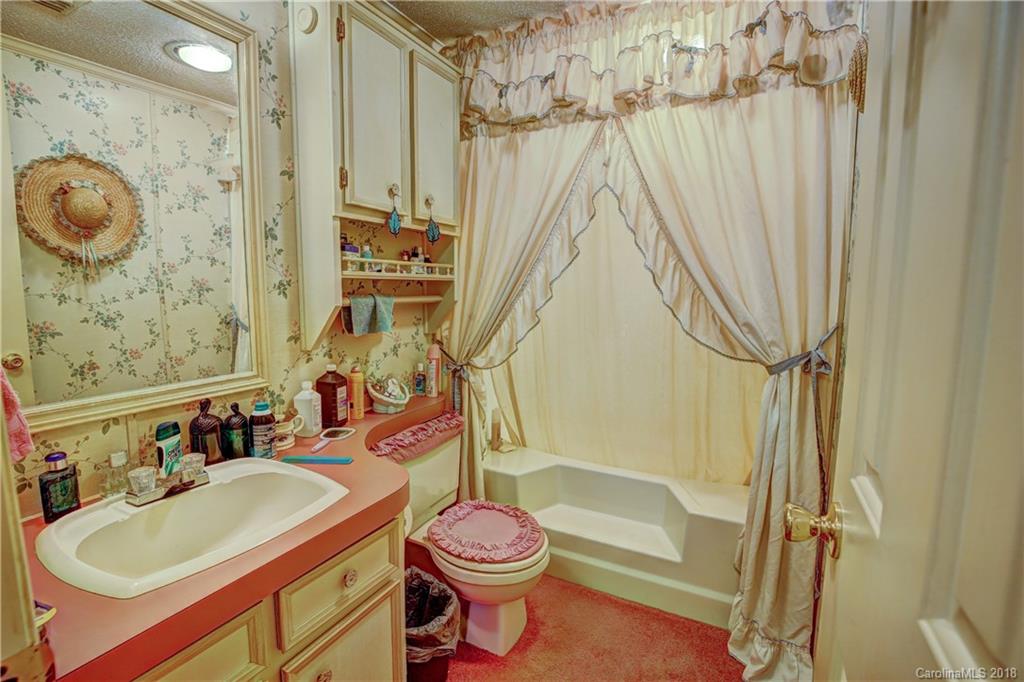 2315 Riverview Road Lexington, NC 27292 - Photo 11 of 35 Gallery Image 11