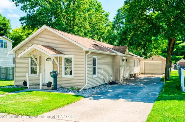 $179,000 | 521 Prairie Street, Charlotte, MI 48813