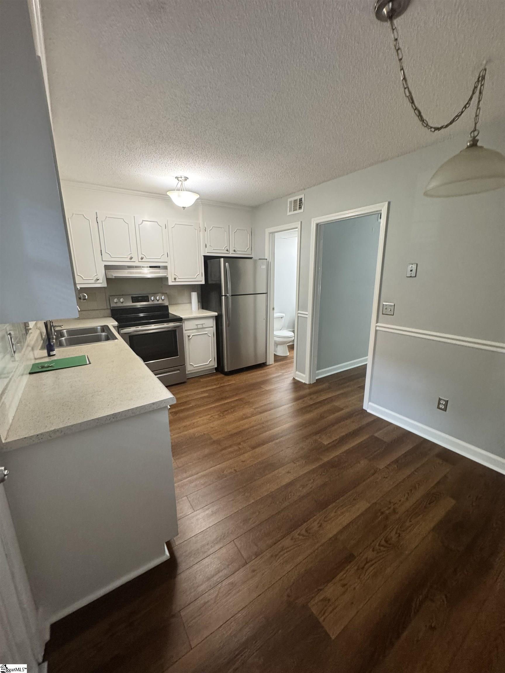 501 Edwards Road, Unit 3 Greenville, SC 29615 - Photo 8 of 17