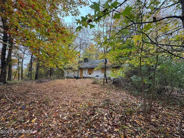 $300,000 | 316 A Sweetmans Lane, Millstone Township, NJ 08535