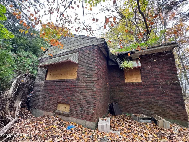 $300,000 | 316 A Sweetmans Lane, Millstone Township, NJ 08535