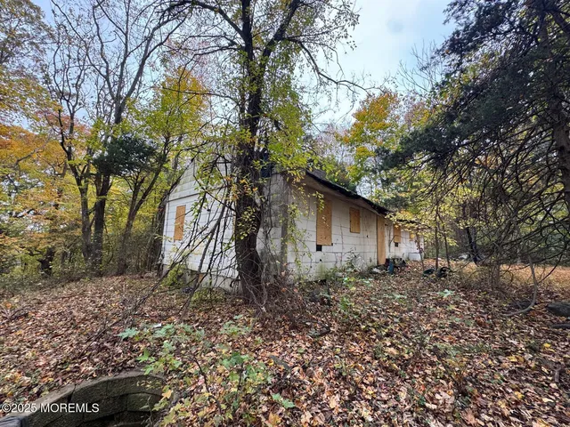 $300,000 | 316 A Sweetmans Lane, Millstone Township, NJ 08535