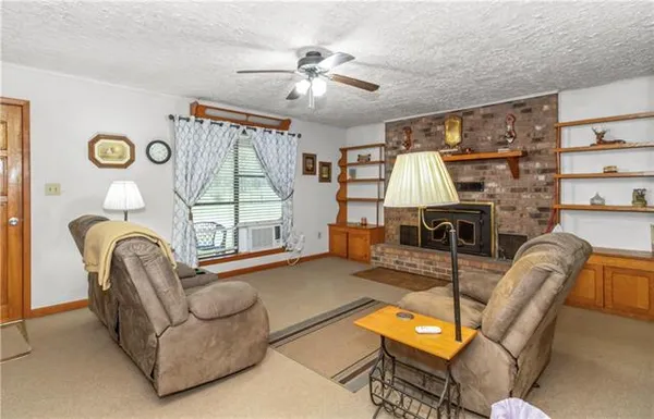 $220,000 | 804 McInnis Road, Florien, LA 71429