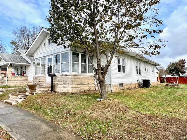 $209,900 | 1414 R Street, Bedford, IN 47421