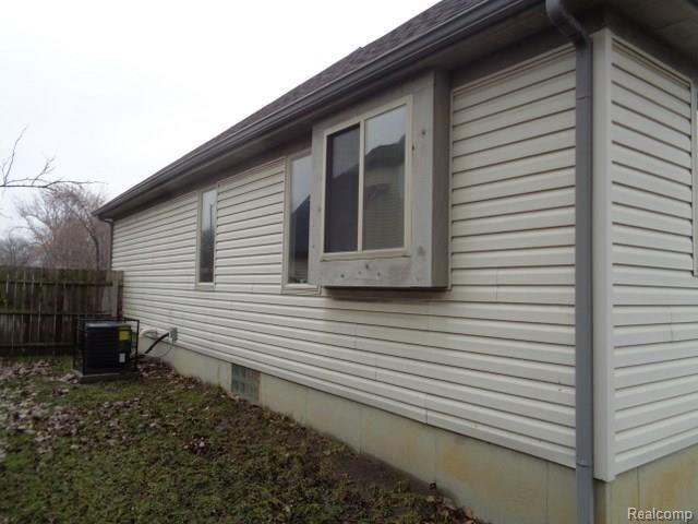 4158 Harrison Street Inkster, MI 48141 - Photo 27 of 31 BACK EXTERIOR