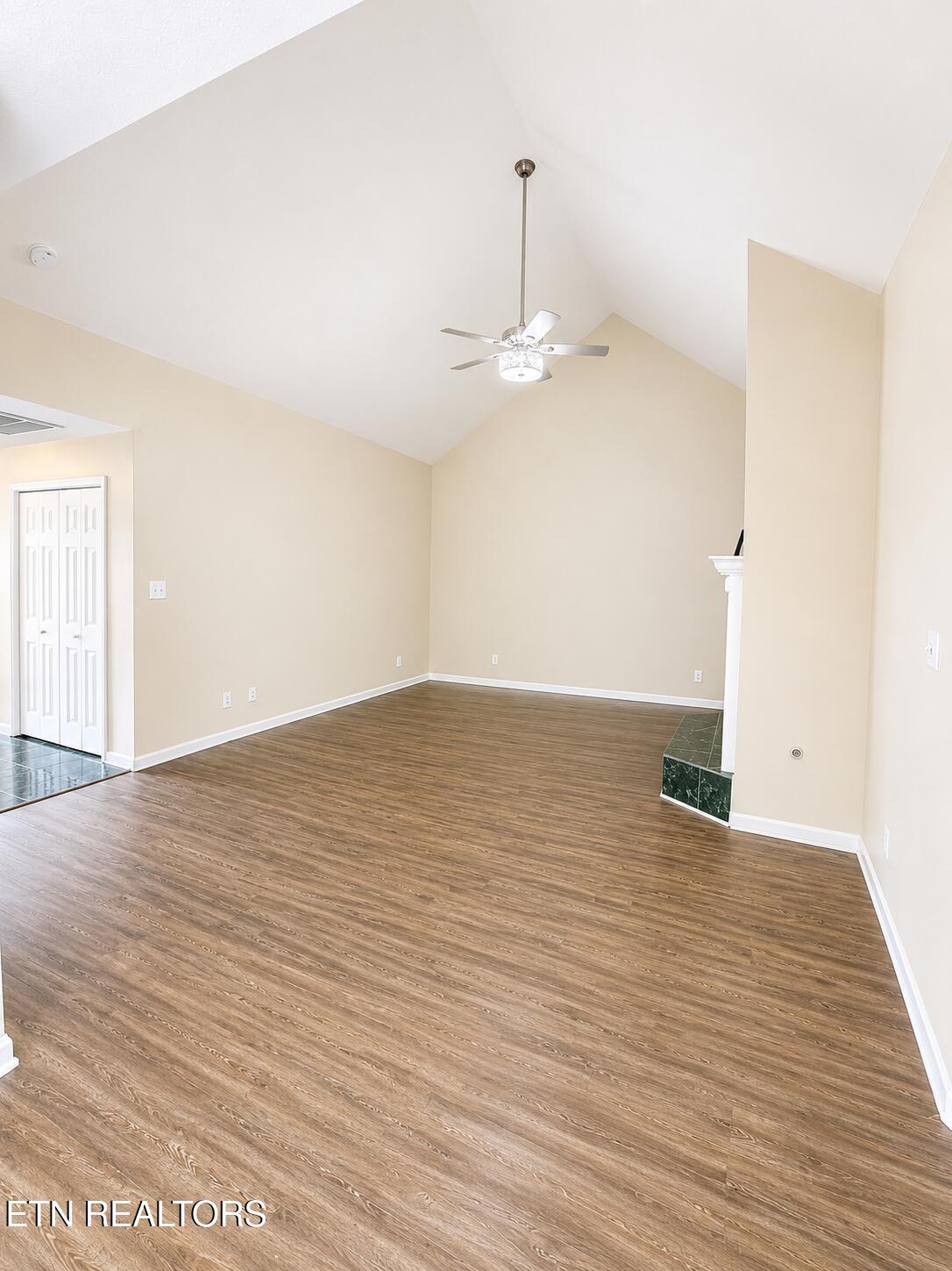 3319 Laurel View Road Knoxville, TN 37917 - Photo 8 of 19 C1E66A79-DEF8-4BDE-B790-9D70778ACA4E