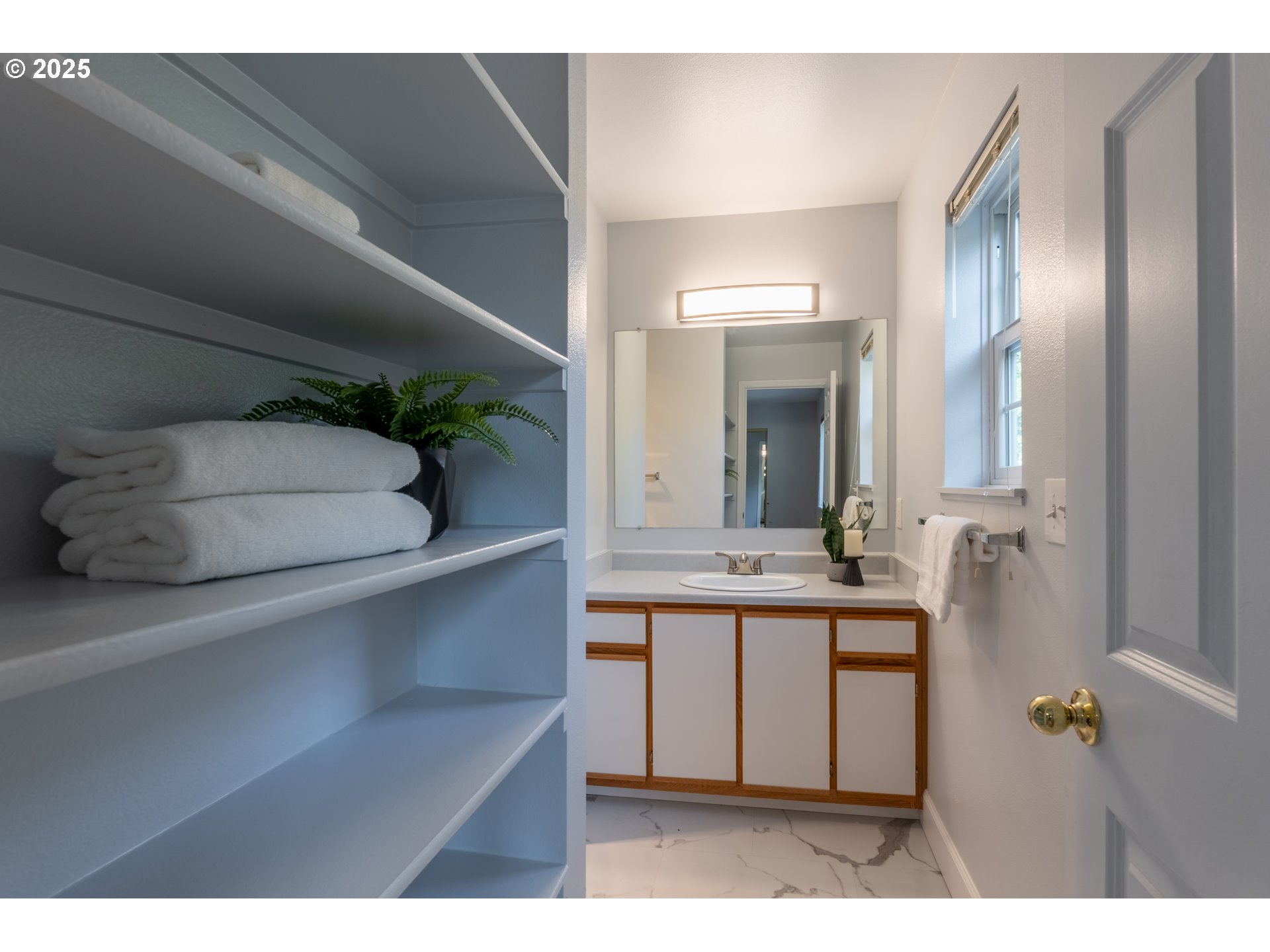 7165 Southwest Sagert Street, Unit 107 Tualatin, OR 97062 - Photo 20 of 27