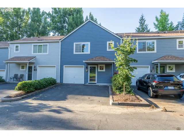 $320,000 | 7165 Southwest Sagert Street, Unit 107, Tualatin, OR 97062