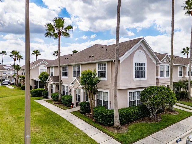 $1,875 | 724 Kensington Lake Circle, Brandon, FL 33511