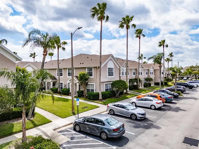 $1,875 | 724 Kensington Lake Circle, Brandon, FL 33511