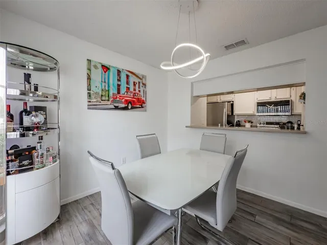 $1,875 | 724 Kensington Lake Circle, Brandon, FL 33511