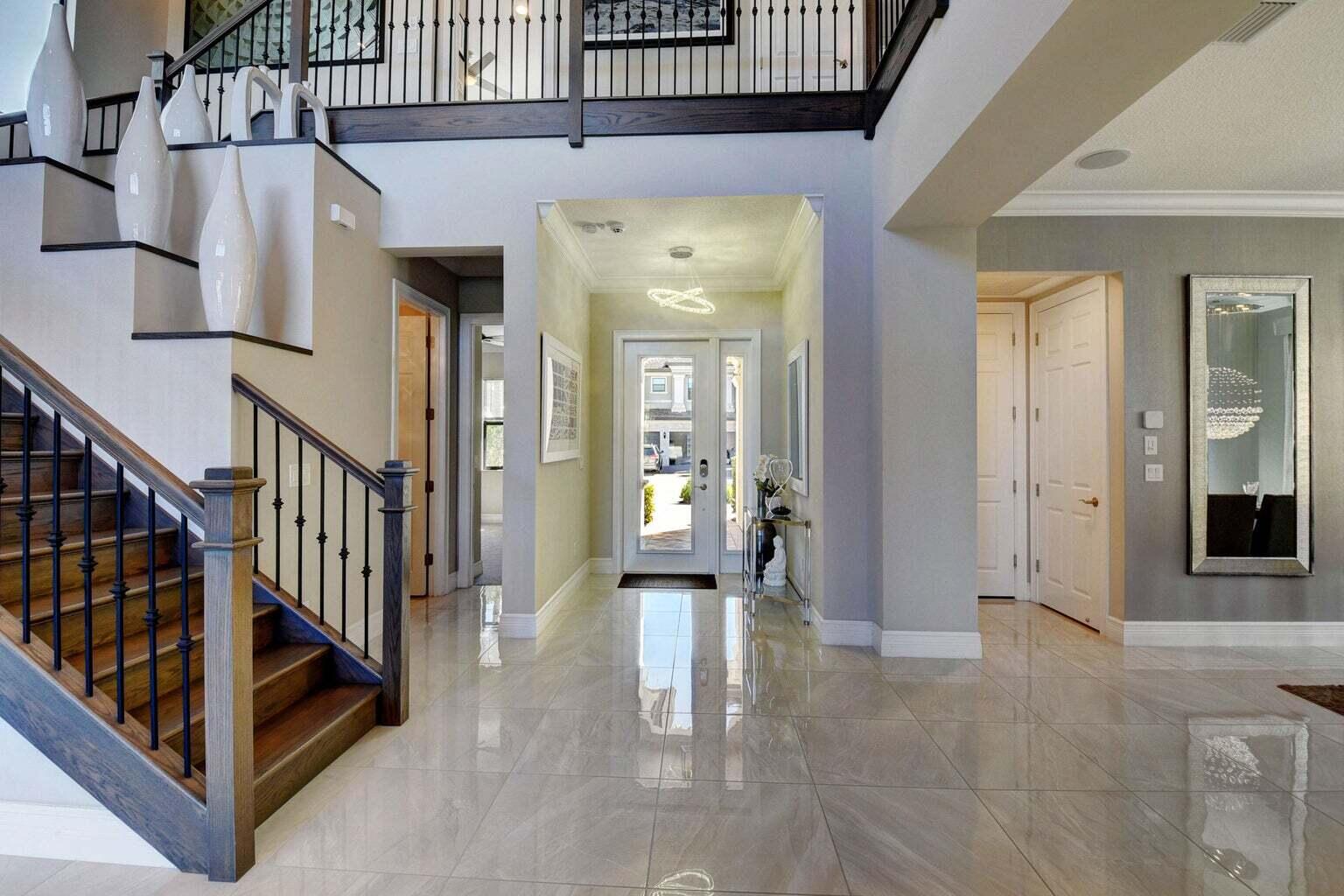 9344 Eden Roc Court Delray Beach, FL 33446 - Photo 2 of 49 Entryway