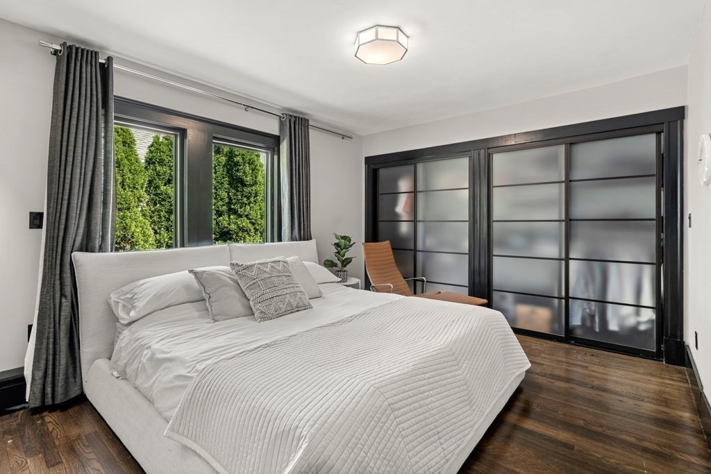 10 Wiltshire Road Newton, MA 02458 - Photo 11 of 37