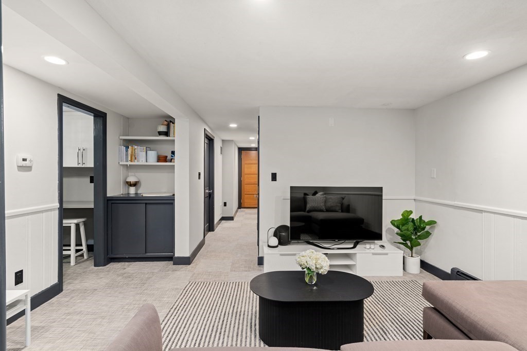 10 Wiltshire Road Newton, MA 02458 - Photo 16 of 37