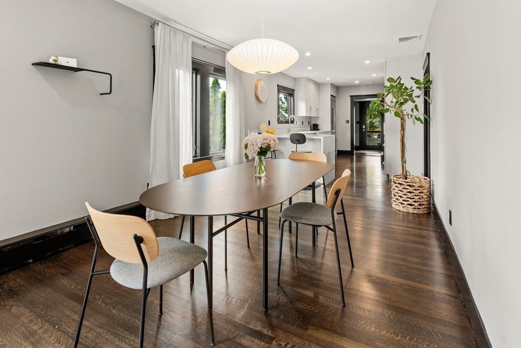 10 Wiltshire Road Newton, MA 02458 - Photo 17 of 37