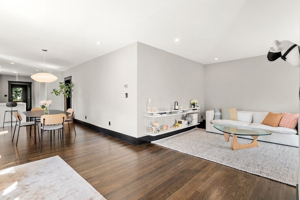 10 Wiltshire Road Newton, MA 02458 - Photo 18 of 37