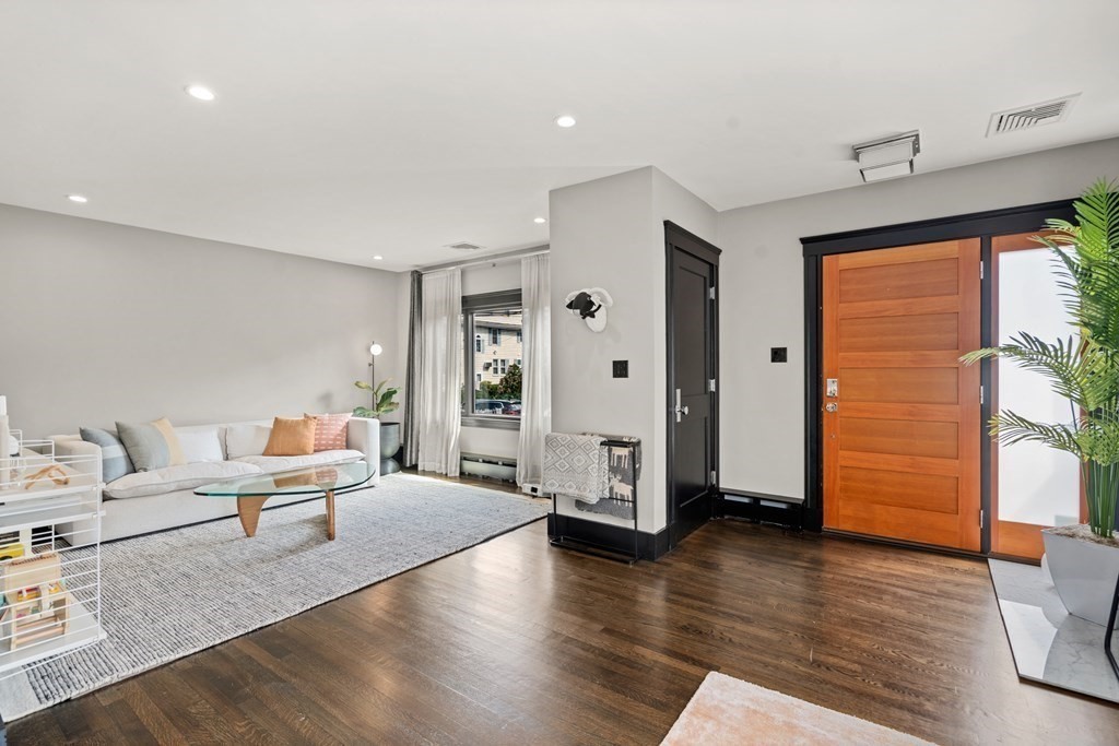 10 Wiltshire Road Newton, MA 02458 - Photo 2 of 37