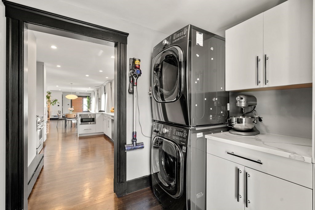 10 Wiltshire Road Newton, MA 02458 - Photo 22 of 37