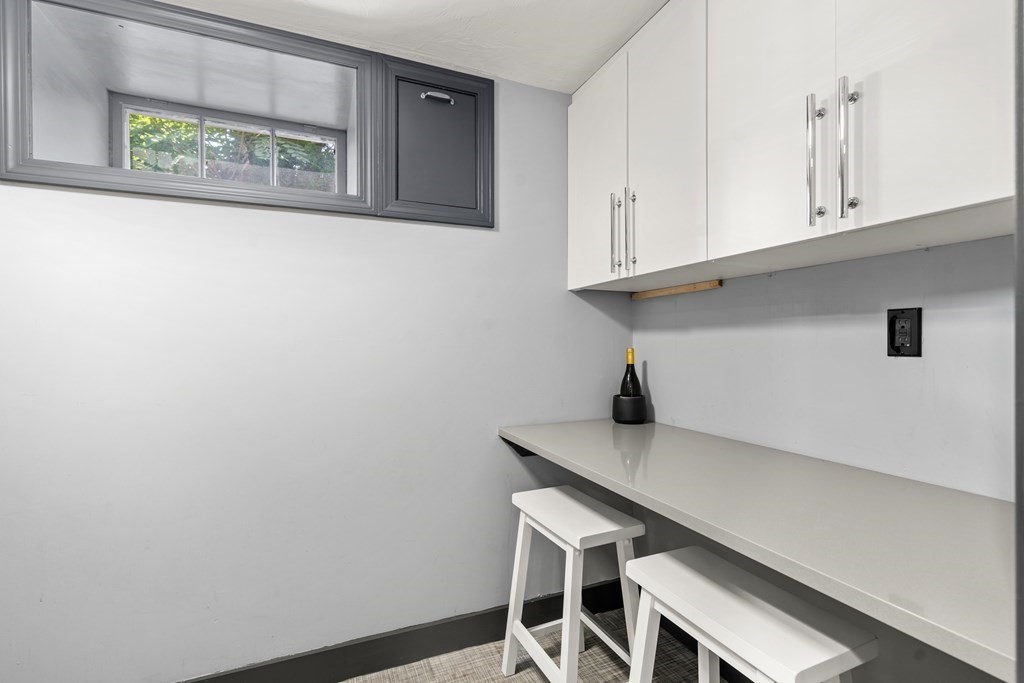 10 Wiltshire Road Newton, MA 02458 - Photo 29 of 37