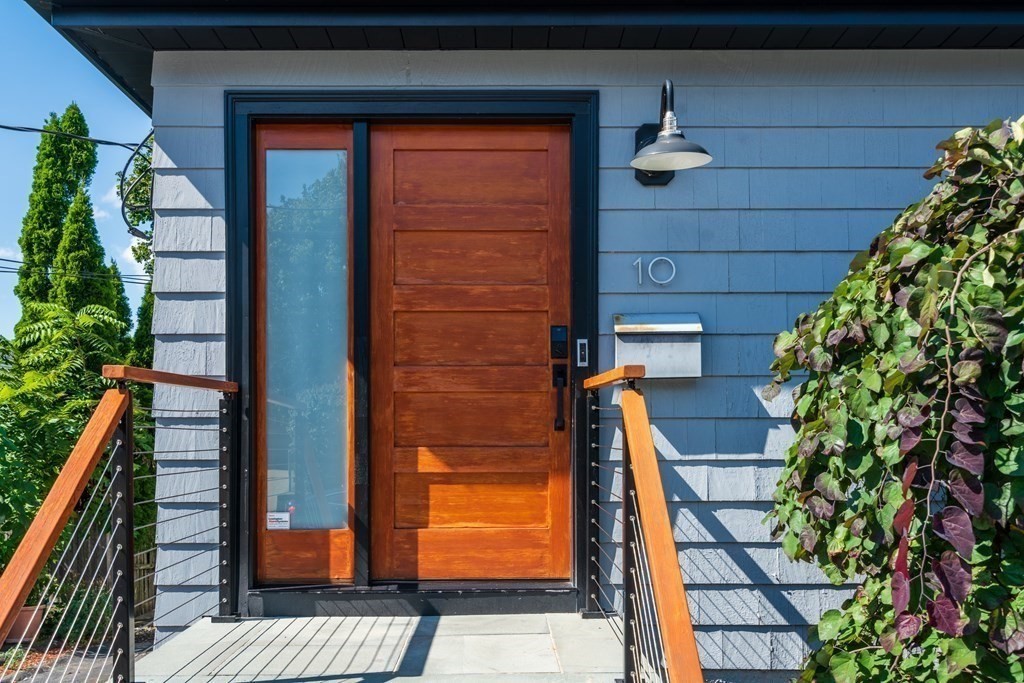 10 Wiltshire Road Newton, MA 02458 - Photo 32 of 37