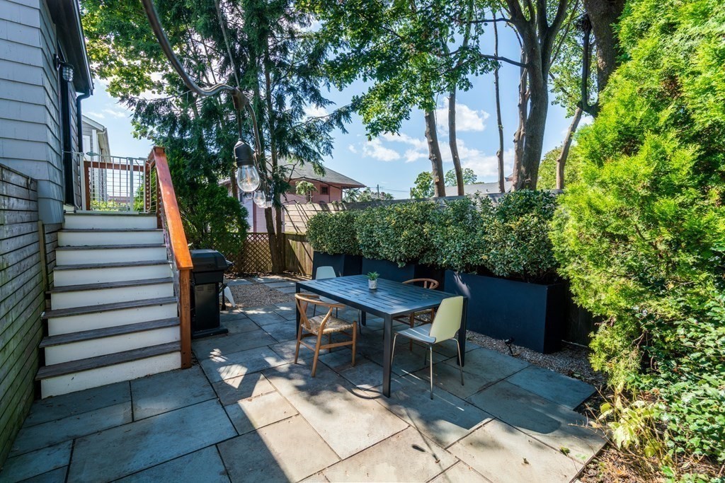 10 Wiltshire Road Newton, MA 02458 - Photo 8 of 37